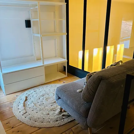 L'elegant Duplex Carmes Apartment